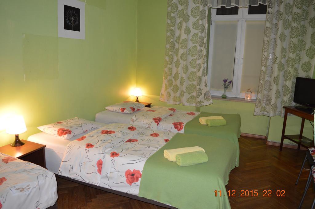 Honey Hostel Cracóvia Quarto foto