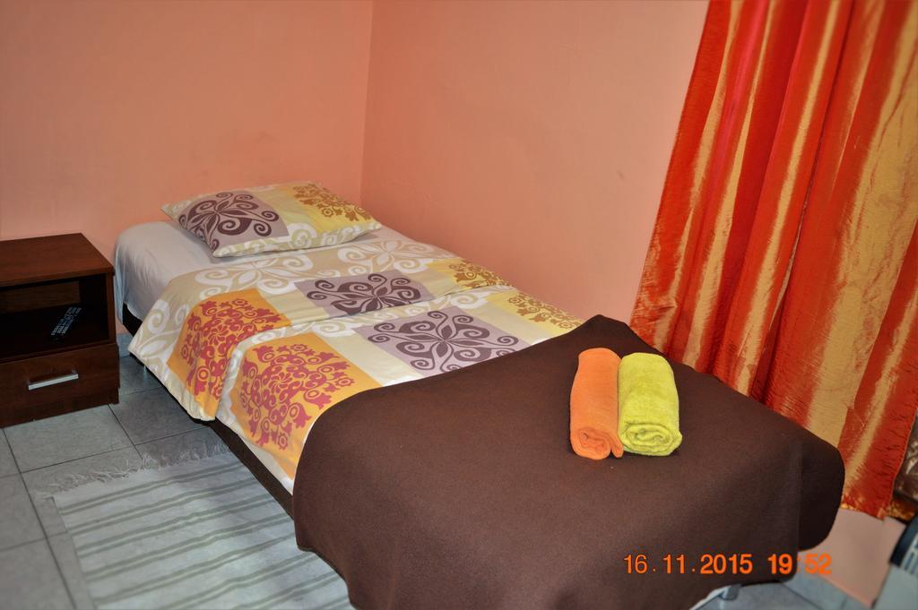 Honey Hostel Cracóvia Quarto foto