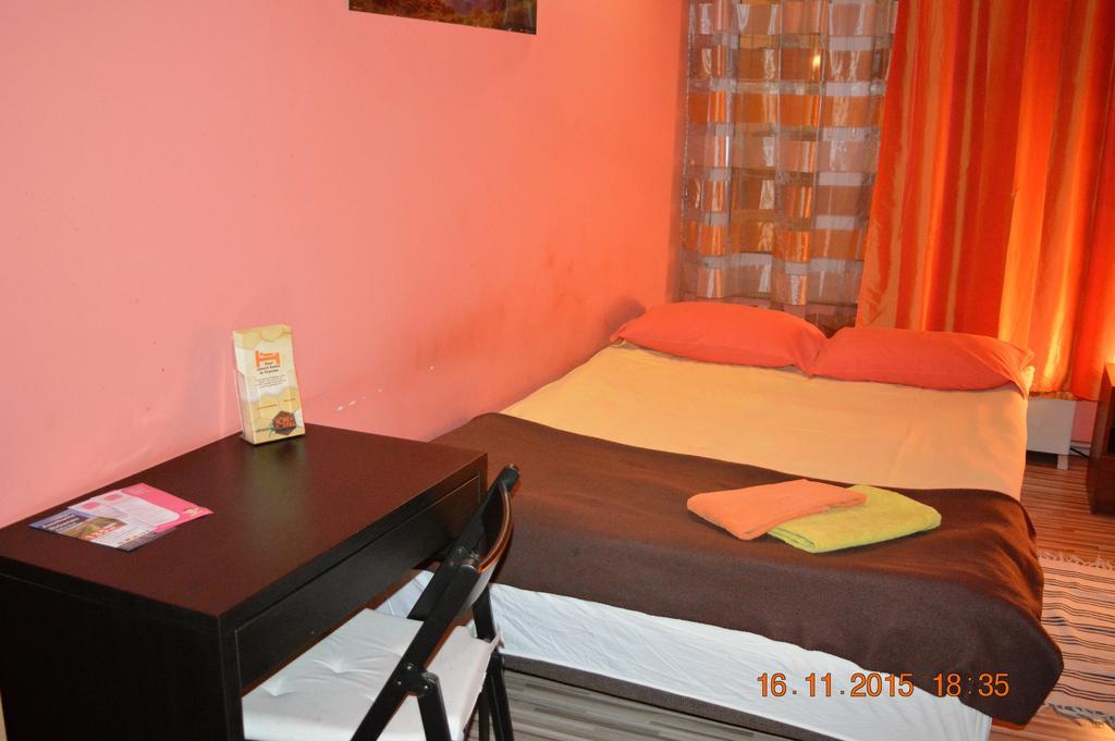 Honey Hostel Cracóvia Quarto foto
